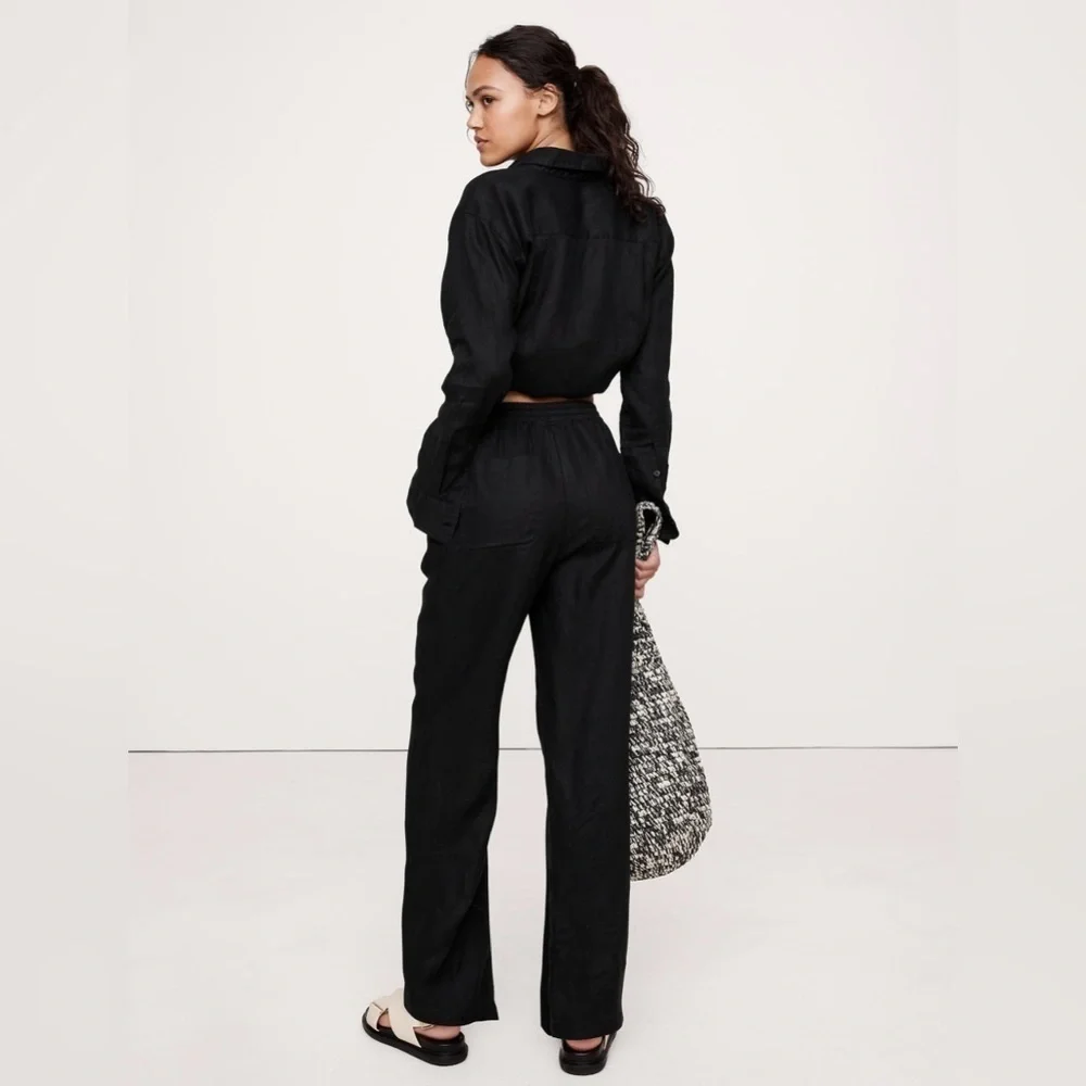 NWT! BANANA REPUBLIC BLACK LINEN PULL-ON ANKLE PANT🧡